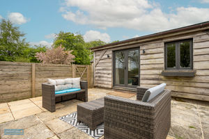 Annexe- click for photo gallery